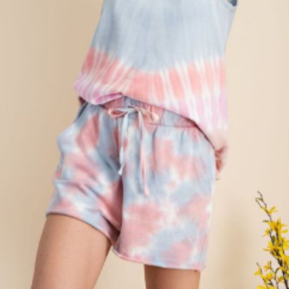 RAINBOW WASHED SHORTS EASEL SHORTS NWT